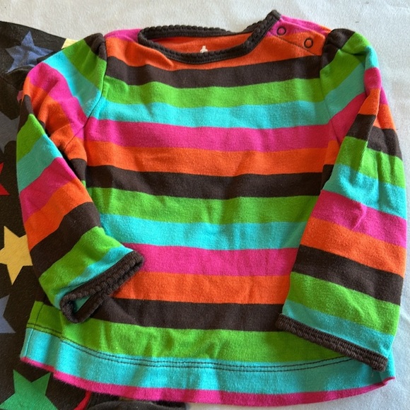 GAP - Baby Onesies with Stars and Stripes and matching long sleeve shirt - Picture 2 of 5